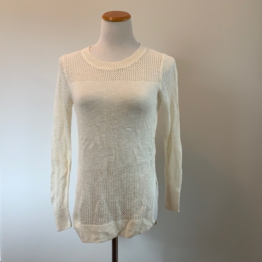 Banana Republic size small cream sweater